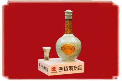 大连普兰店区烟酒回收四特酒.jpg